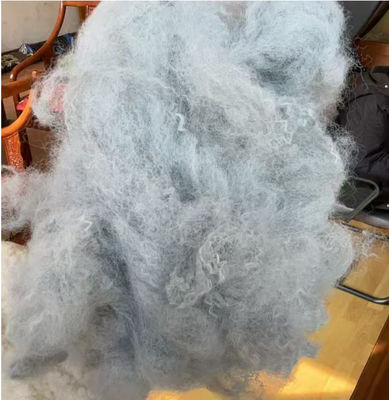 Harga yang bagus Fiber Staple Polyester Berkinerja Panjang dengan Kehalusan Serat 0,7-15dtex dan Perlindungan UV on line