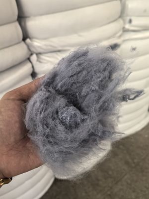 Harga yang bagus Perlindungan UV Serat Staple Polyester Daur Ulang 2.5D 51mm Air Gray on line