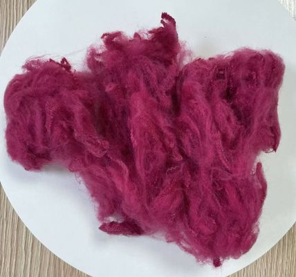 Harga yang bagus Serat Stapel Poliester Daur Ulang 2.5D 51mm Plum Ungu on line
