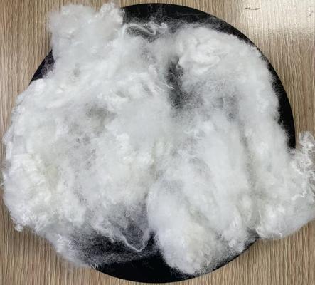 Harga yang bagus Virgin Polyester Staple Fiber 15D 64mm Putih Standar GRS Sertifikasi on line