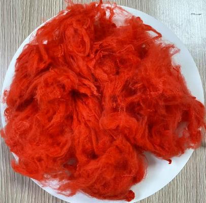 Harga yang bagus Serat poliester berwarna 1,5D 38mm Tahan keriput tinggi on line