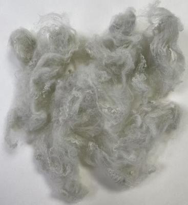 Harga yang bagus Serat Staple Polyester Daur Ulang 2.5D Perlindungan UV OEKO-TEX on line