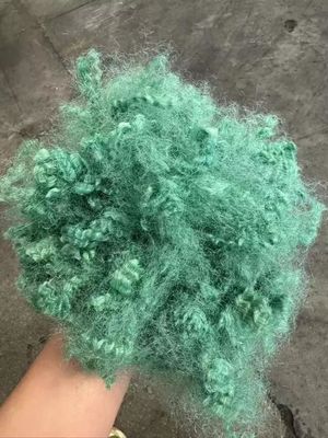 Harga yang bagus Serat Staple Polyester Kerongkongan Daur Ulang Silikonisasi 15D 51mm on line