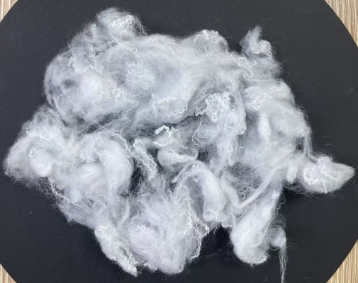 kualitas Serat Staple Polyester Daur Ulang 2.5D Absorpsi Tinggi pabrik