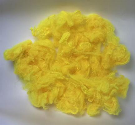 Harga yang bagus Recycled Polyester Staple Fiber with 20-40% Elongation 32-152mm Cut Length and 0.15-0.3% Oil Content on line