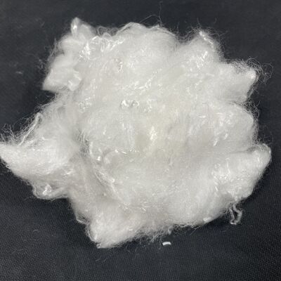 Harga yang bagus Cool Touch Staple Fiber 1.5D×51mm, Spesifikasi dapat disesuaikan Pendinginan Instan Kelembaban Wicking Serat untuk Apparel & Bedwear on line