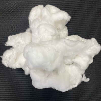 Serat Penyerap Ringan 1.33D*38MM yang ramah kulit, Serat Ringan untuk Produksi Topeng Kecantikan,Produk Perawatan,Produk Penyerap Bayi
