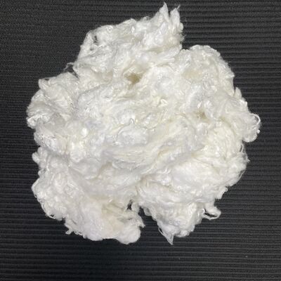 Harga yang bagus Serat Lyocell Cellulose Soft High FR 1.33D*38MM, Serat tahan api tahan lama untuk Hotel on line